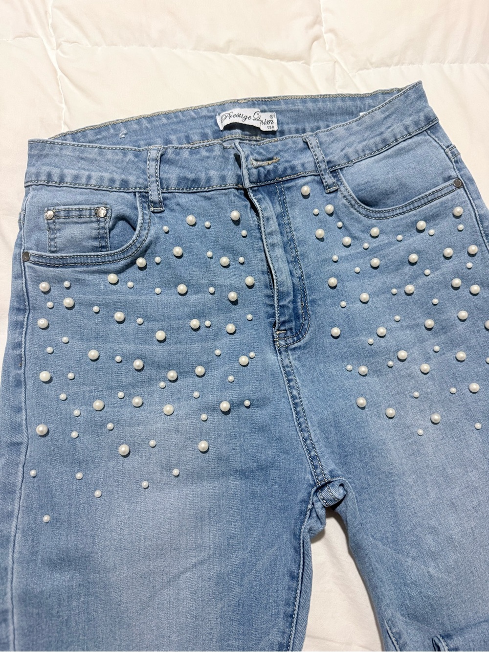 Vintage Light Blue High-Rise Pearl-Studded Women’s Jeans